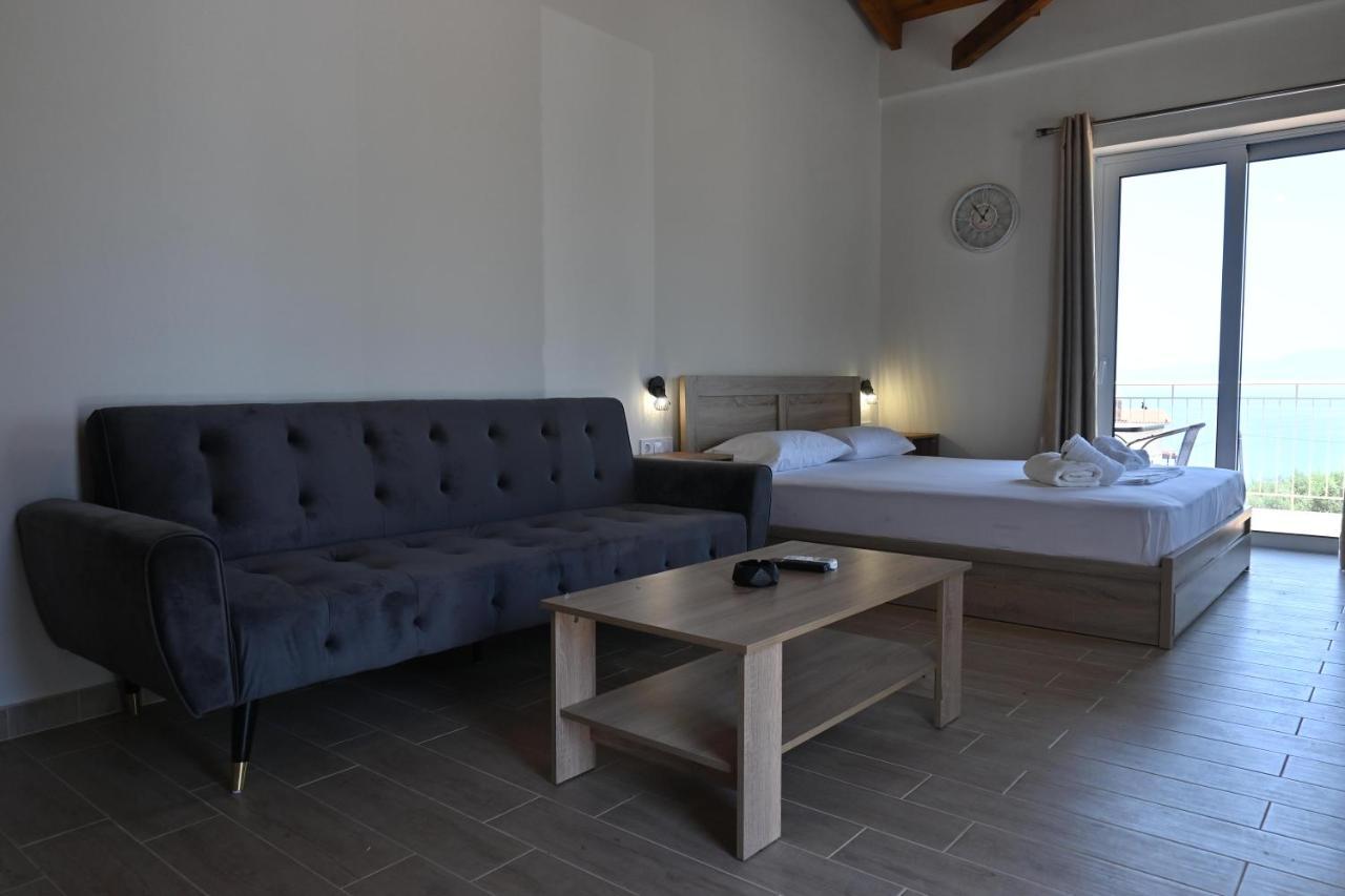 Lithino Rooms كالاماتا المظهر الخارجي الصورة