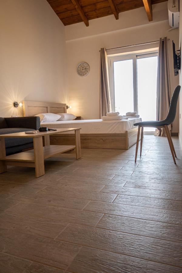 Lithino Rooms كالاماتا المظهر الخارجي الصورة