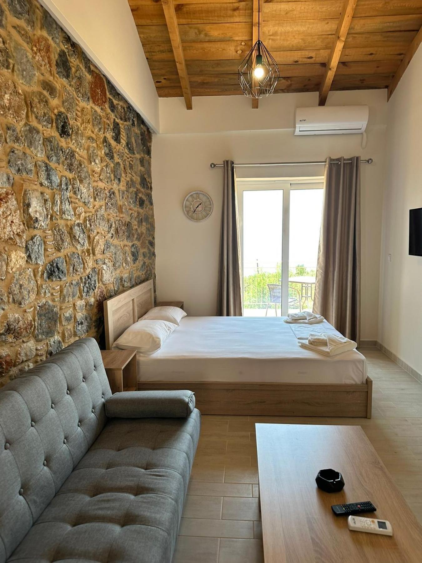 Lithino Rooms كالاماتا المظهر الخارجي الصورة